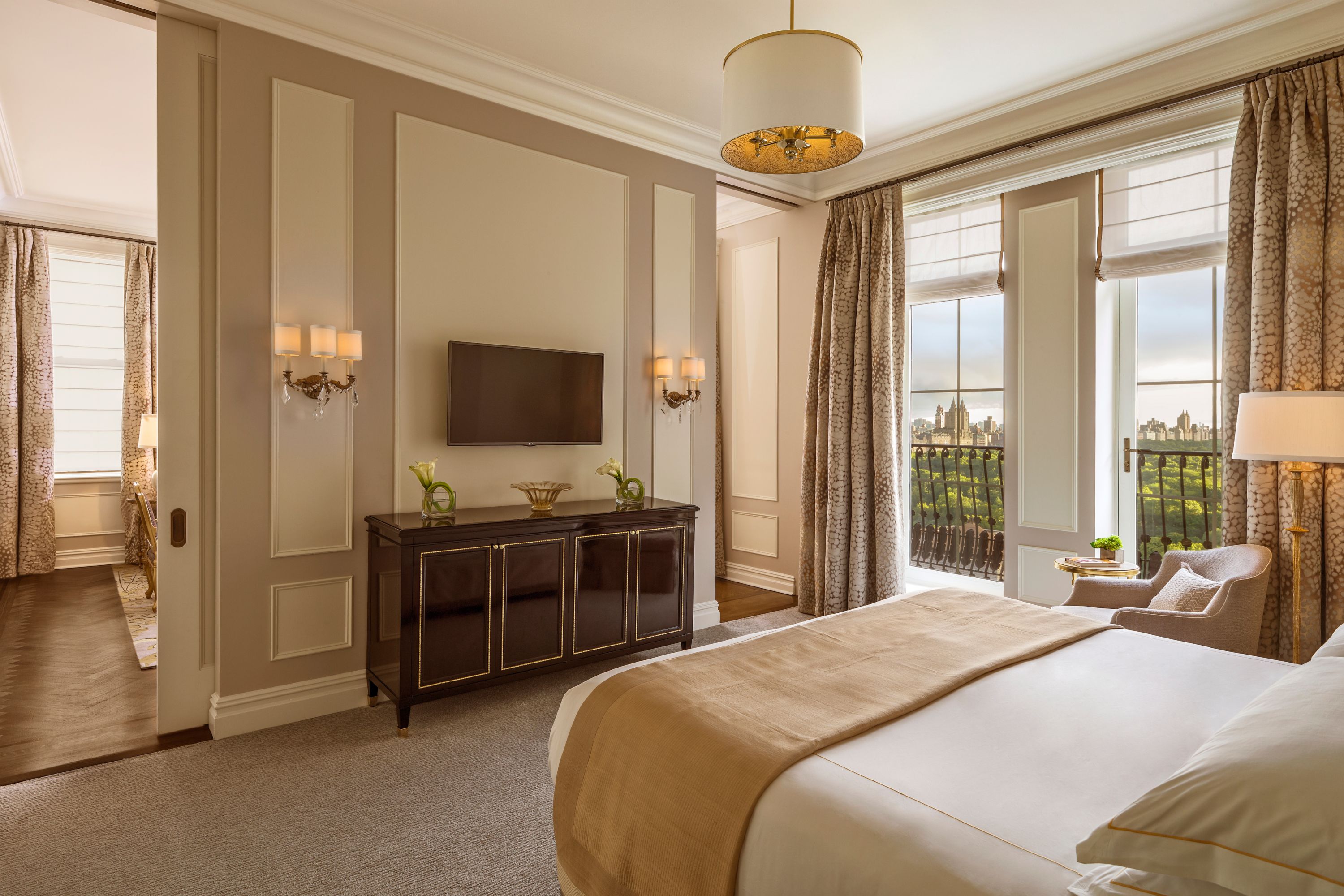 Eloise One Bedroom King Suite in New York City | The Plaza, A Fairmont ...
