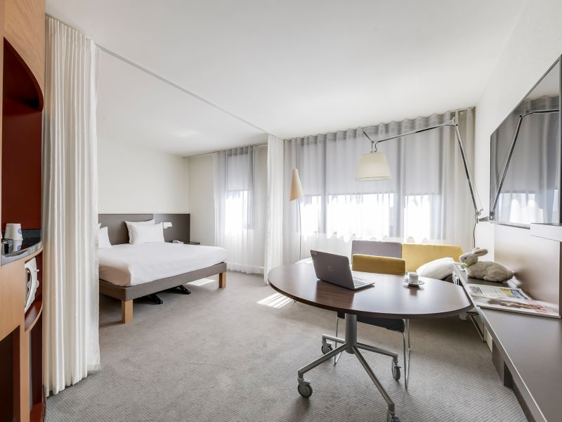 Novotel Suites Paris Porte de la