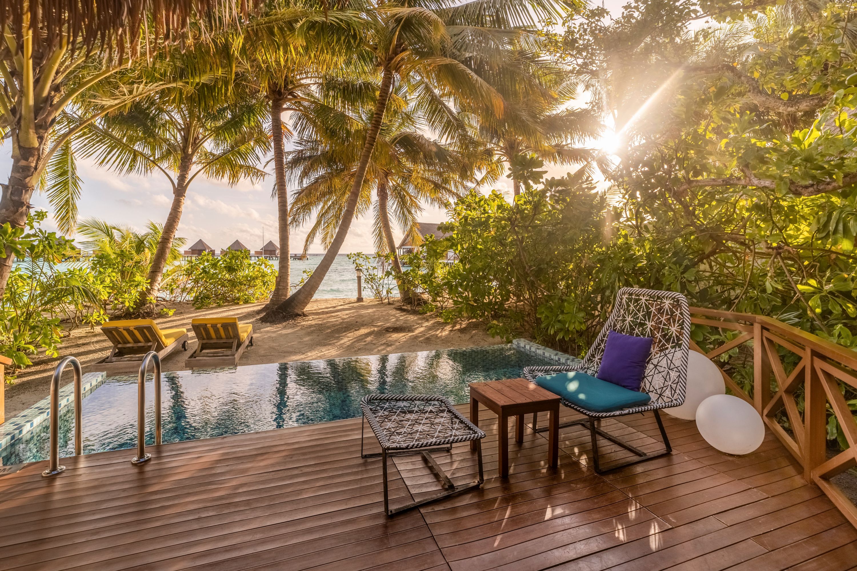 Mercure Maldives Kooddoo Resort - Maldives