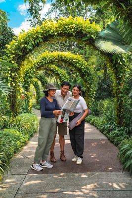Exploring Singapore Park with Map