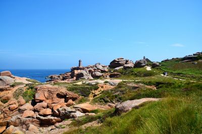 Sentier des douaniers, randonnée sur la côte de granit rose qui mène jusqu’au phare de Ploumanac'h