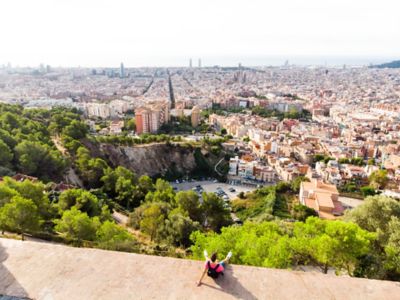 Blick über Barcelona vom Turó de la Rovira, einer ehemaligen Militäranlage