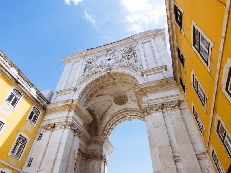Lisbon's Rua Augusta Arch: A Triumphant Landmark