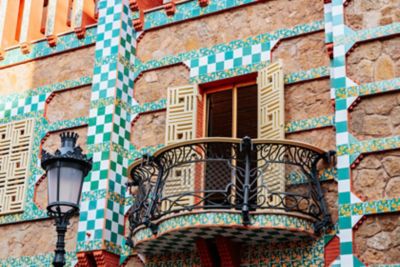 Casa Vicens, ein farbenfrohes Gebäude von Antoni Gaudí und Geheimtipp in Barcelona