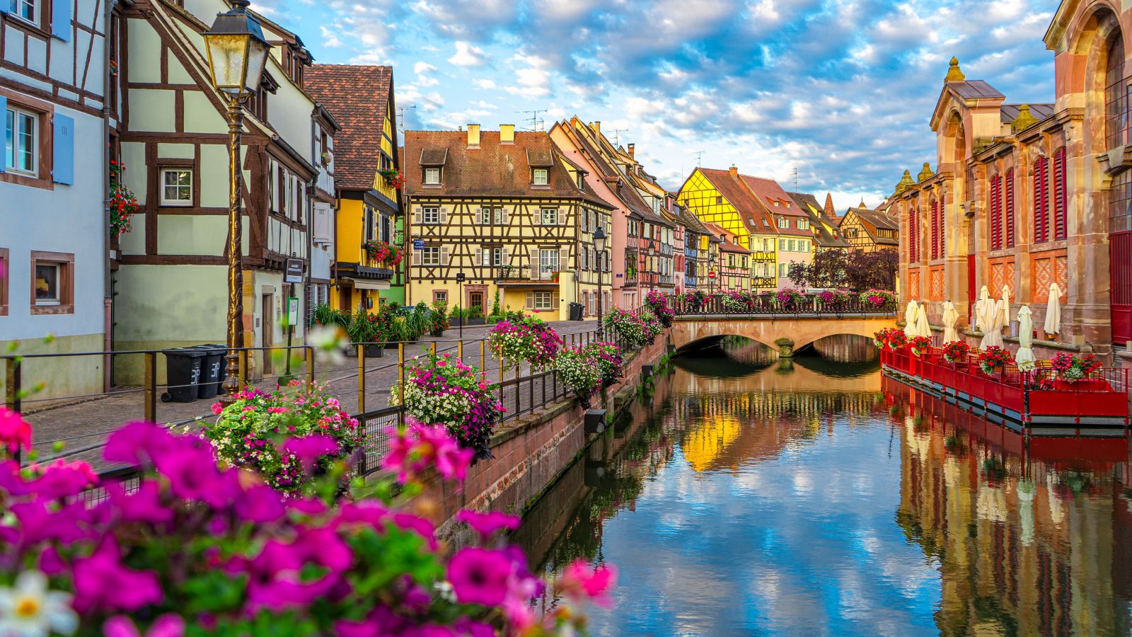 Charming Petite Venise: Traditional Houses & Canals in Colmar, France