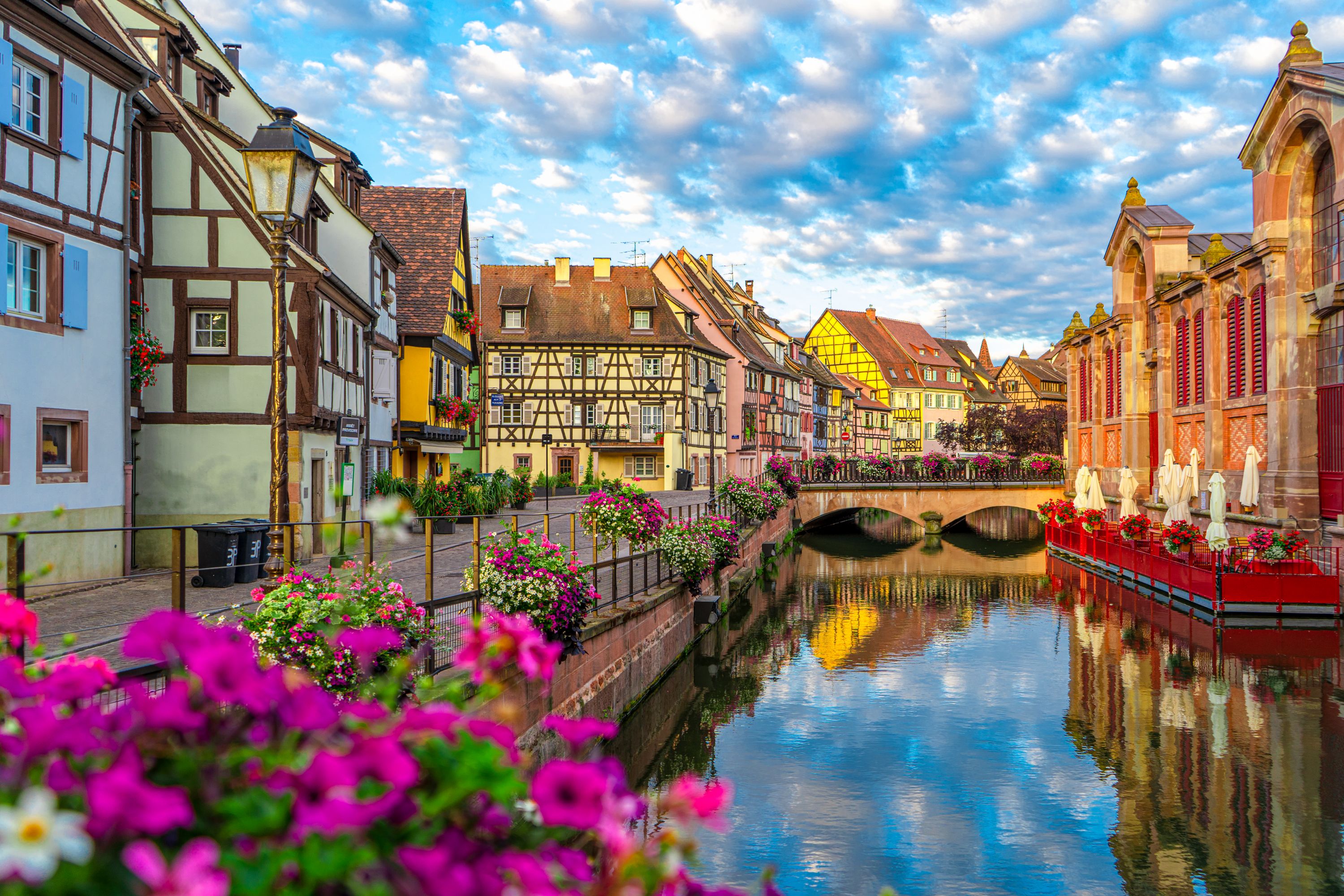 Charming Petite Venise: Traditional Houses & Canals in Colmar, France