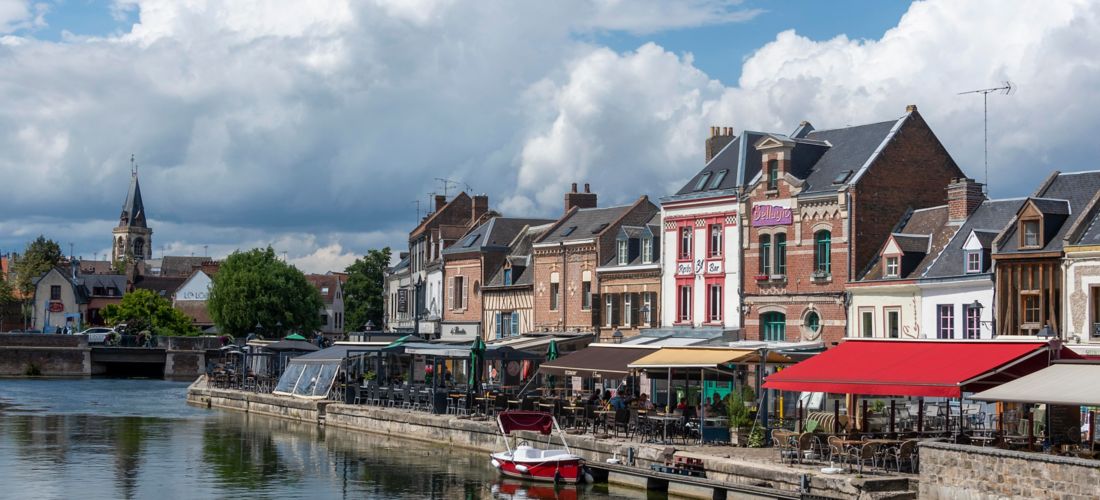 Sunny Quai Bélu in Quartier Saint Leu, Amiens, France