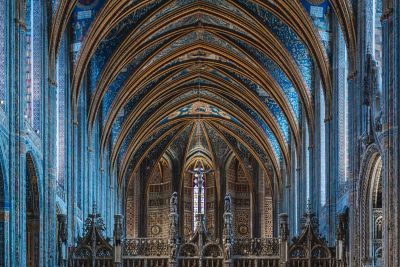 Plafond bleu et voûtes peintes de la cathédrale d’Albi