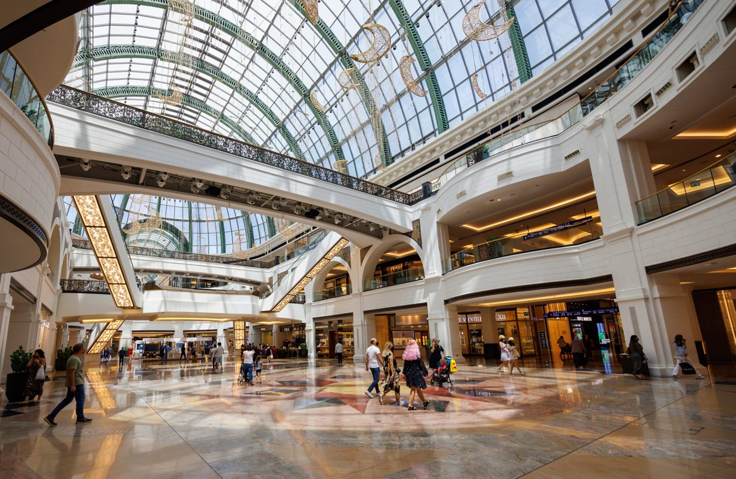 Dubai: forever luxury