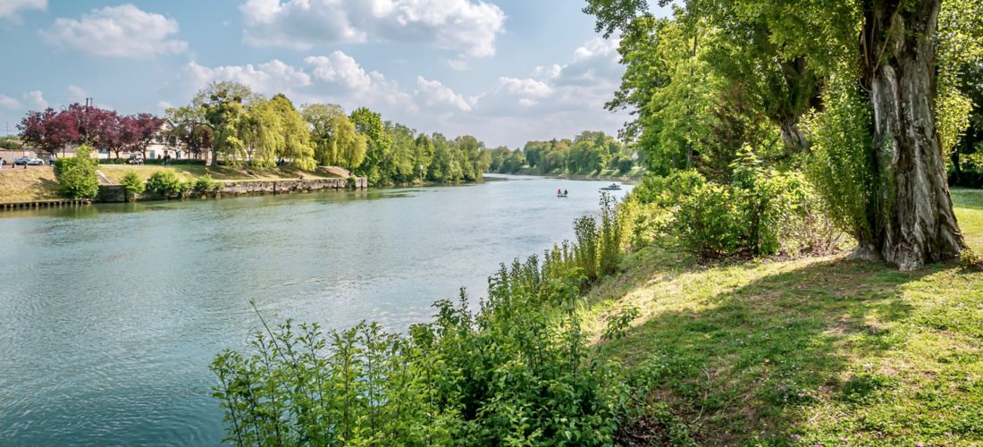 River Oise on a sunny day in L'Isle-Adam, Val d'Oise, France