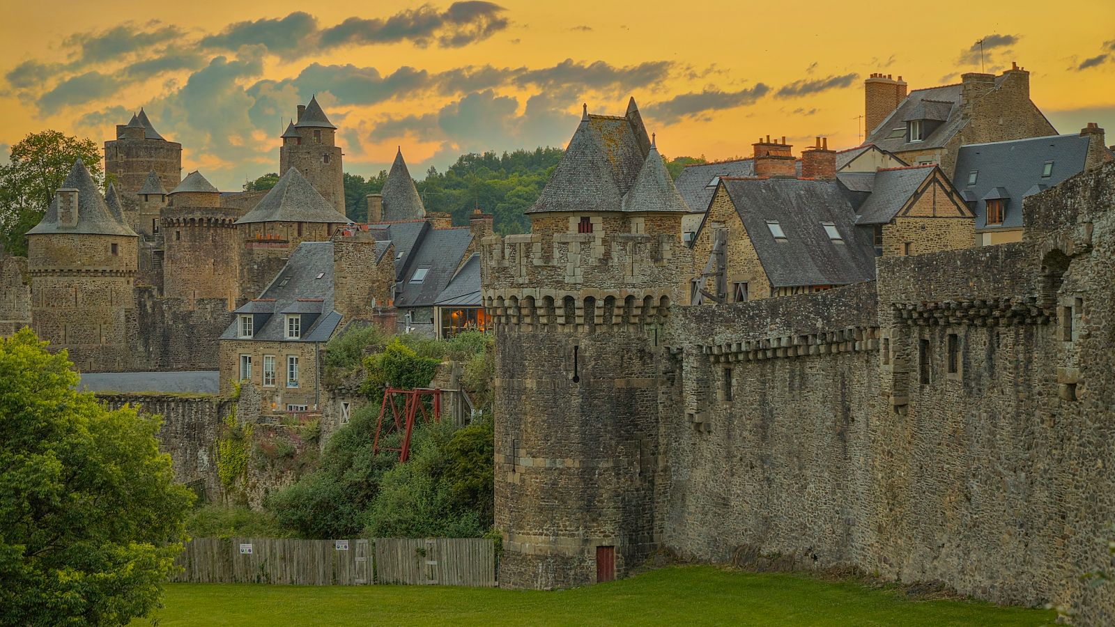 Sunset over Fougères Castle, Brittany