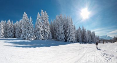 A gentle ski slope in Chamrousse, a family-friendly ski resort in France