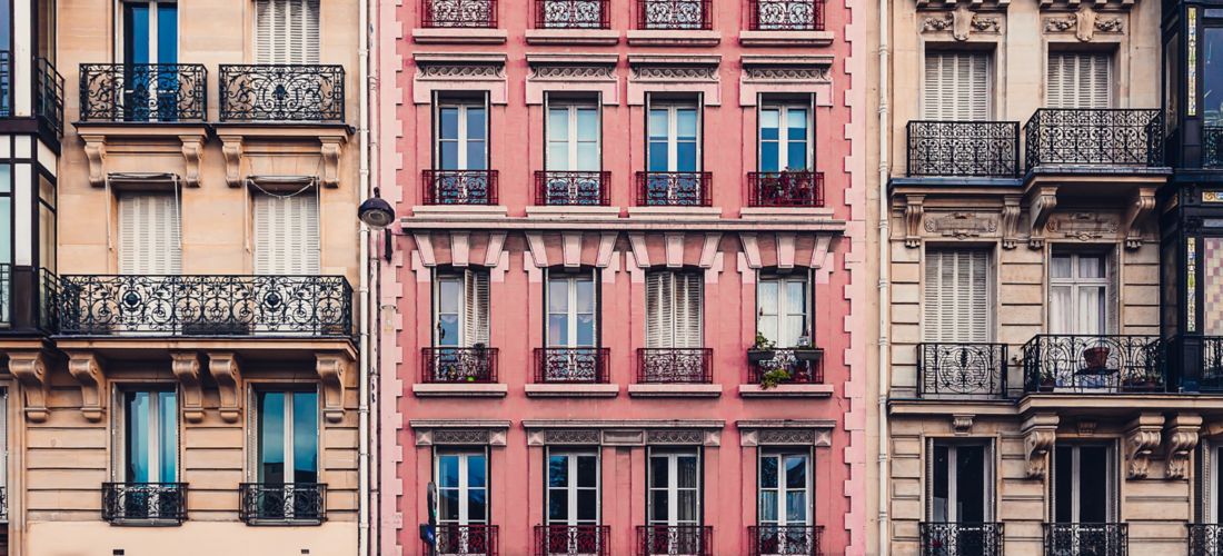 France-Paris-Houses-in-Historic-Center