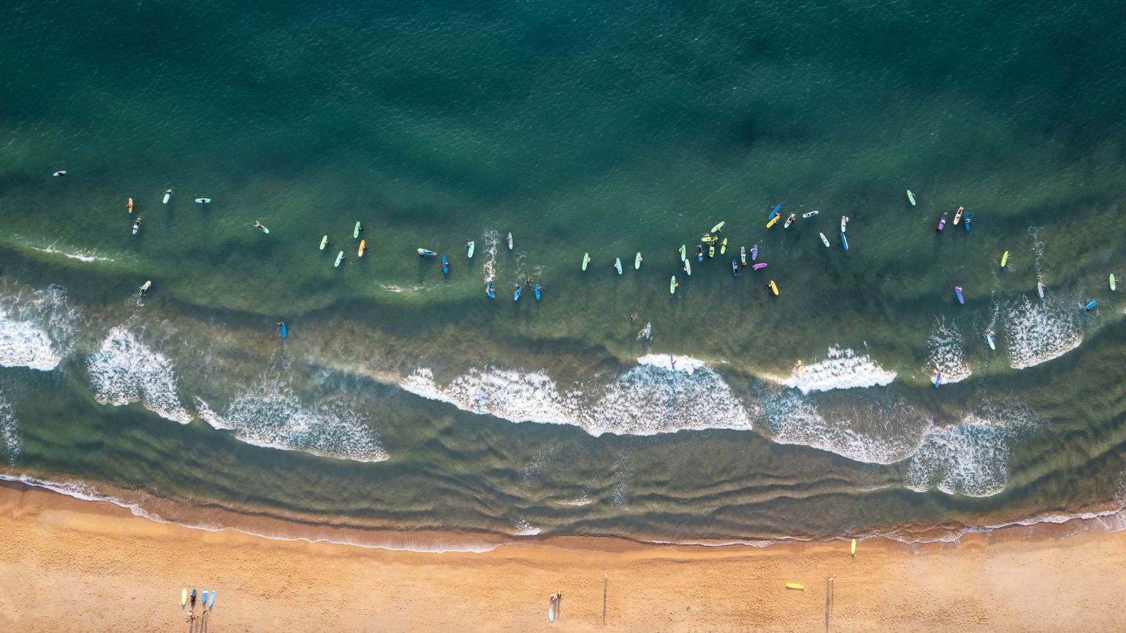 Surfers Paradise: Awaiting the Waves on Surfers Island