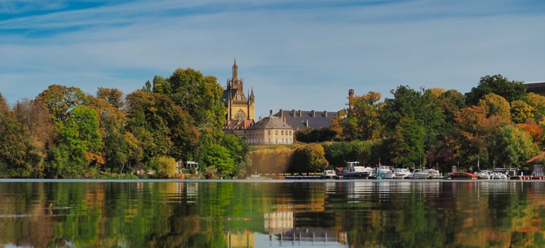 Autumn Splendor at Plan deau, Metz: Cathédrale Saint Etienne