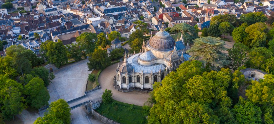 Chapelle Royale Saint-Louis, Dreux: An Aerial Perspective