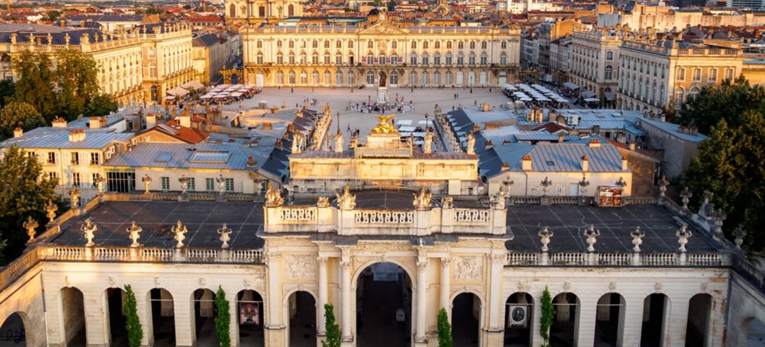 Aerial view of the Place Stanislas (Stanislaw Square) with the Arc Héré (Here Arch) in the foreground and the four pavilions, the Town Hall and the Stanislas statue in the middle, Nancy, Meurthe et Moselle, Lorraine, Eastern France.
