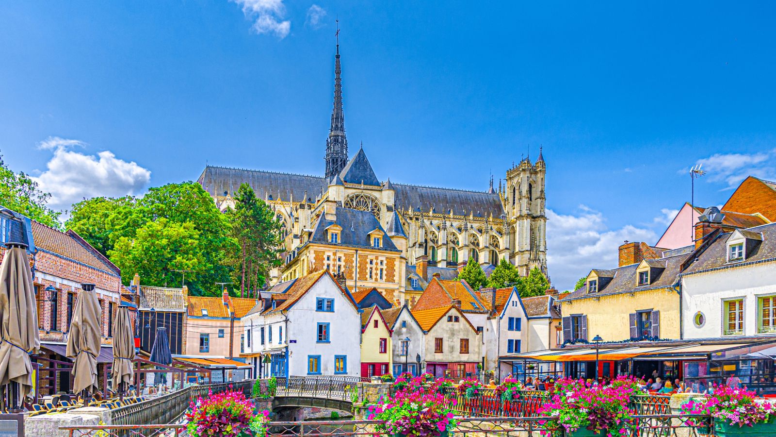Amiens Old Town: Canal View with Cathedral