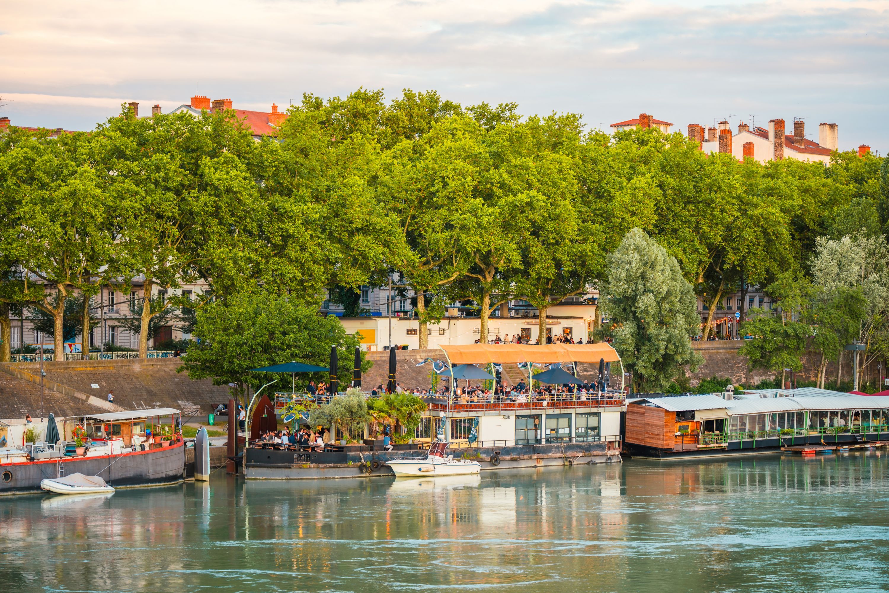 Golden Hour Revelry: Riverside Dining in Lyon