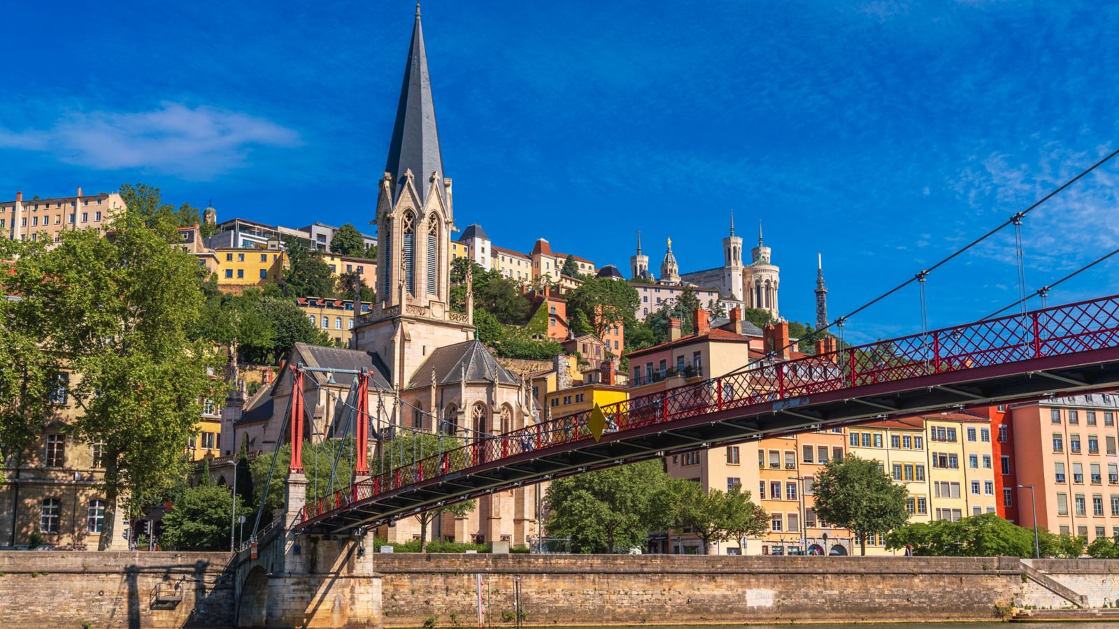 Summer Day in Vieux Lyon: Scenic River View