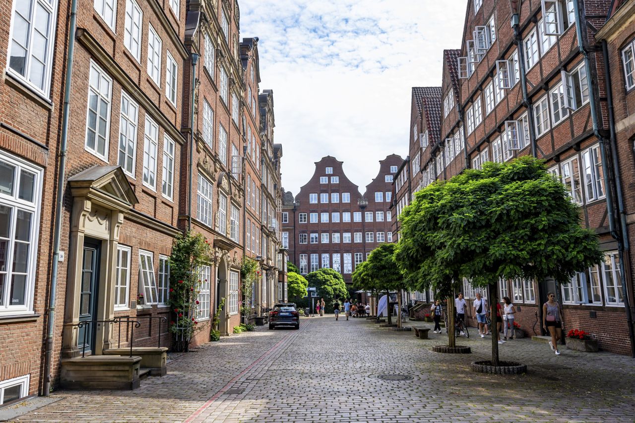 Historische rote Backsteinhäuser im KomponistenQuartier, einem schönen Ort in Hamburg