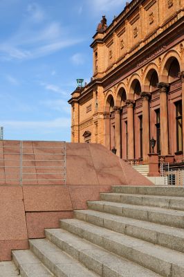 Kunsthalle de Hambourg, musée d’art à la façade en brique rouge