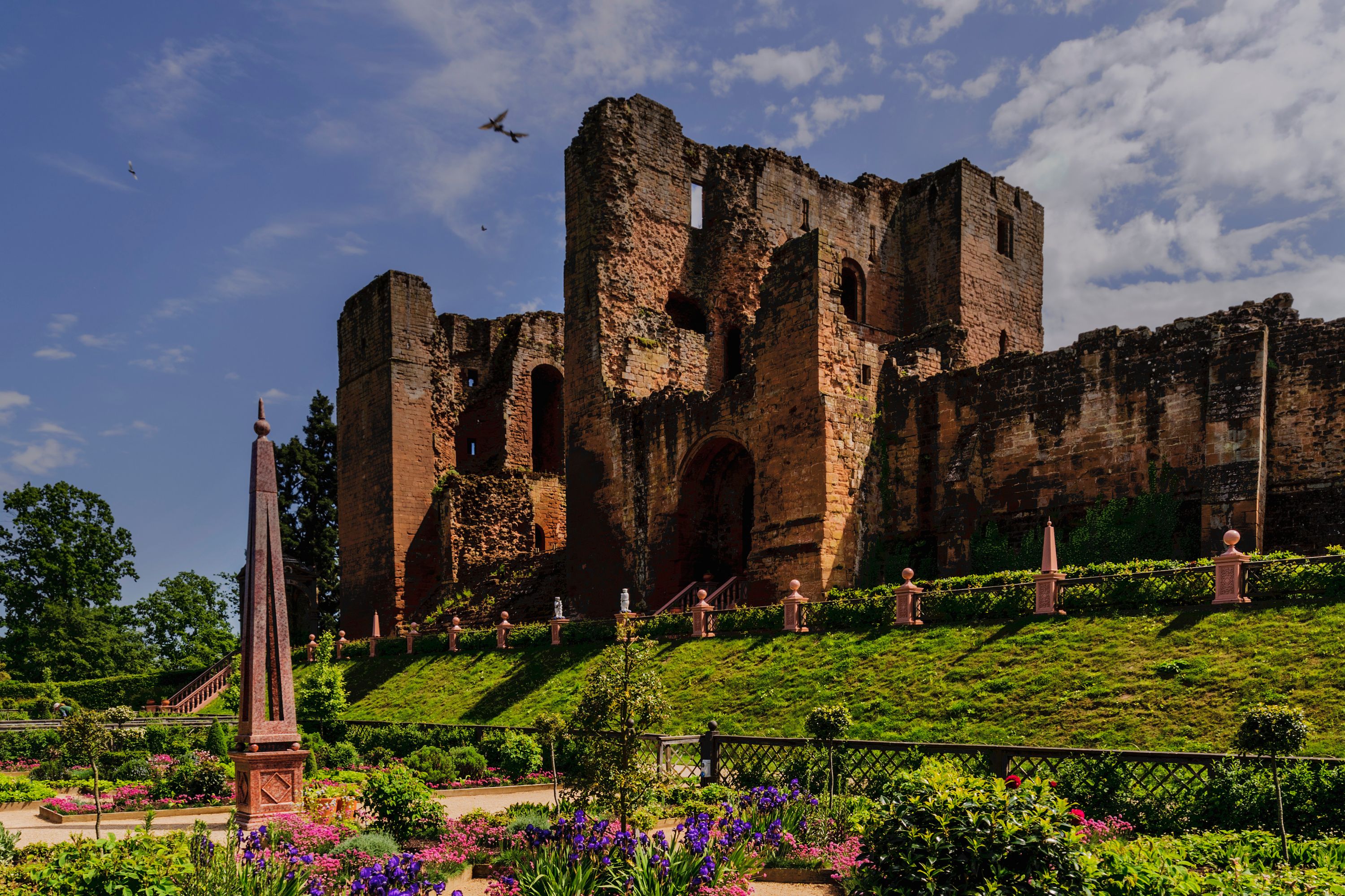 Kenilworth Castle and Gardens