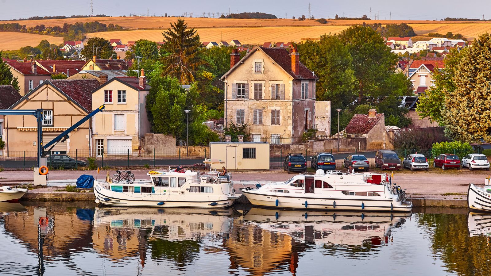 Sunset Serenity: Canalside View in Auxerre, France