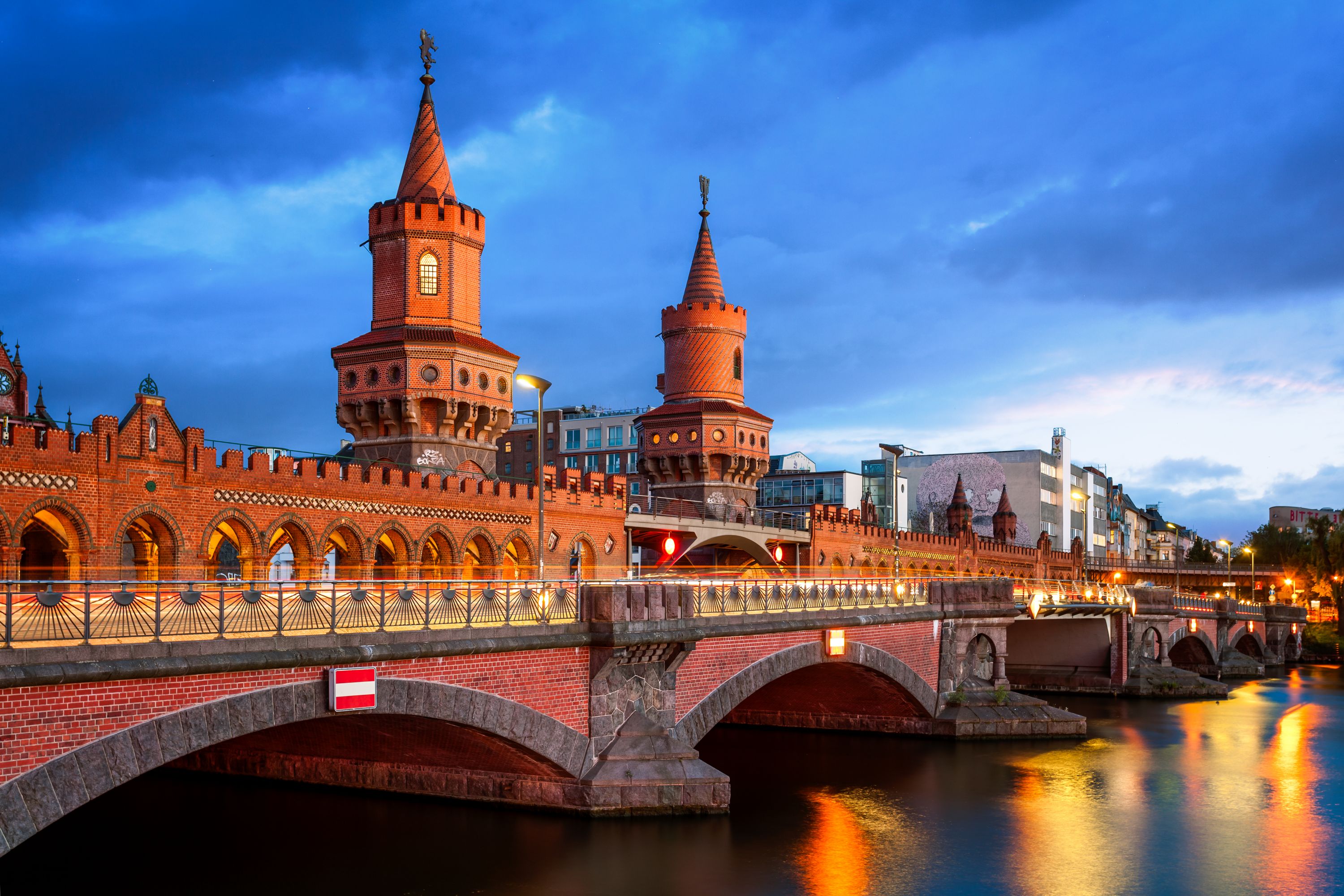 Germany-Berlin-Oberbaum-Bridge