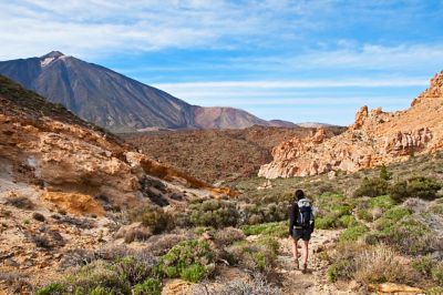 Randonneuse en direction des Roques de García près de Tenerife