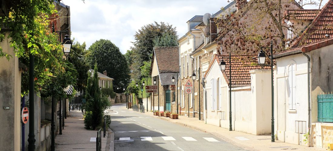 Peaceful Street in Bièvres, near Paris