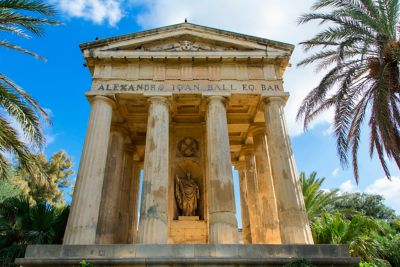 The neoclasscal Monument to Sir Alexander Ball in Lower Barrakka Gardens, Malta