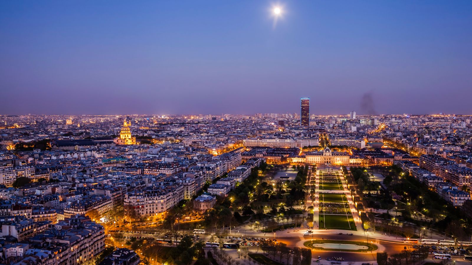 Paris by night: City of Lights under the Full Moon