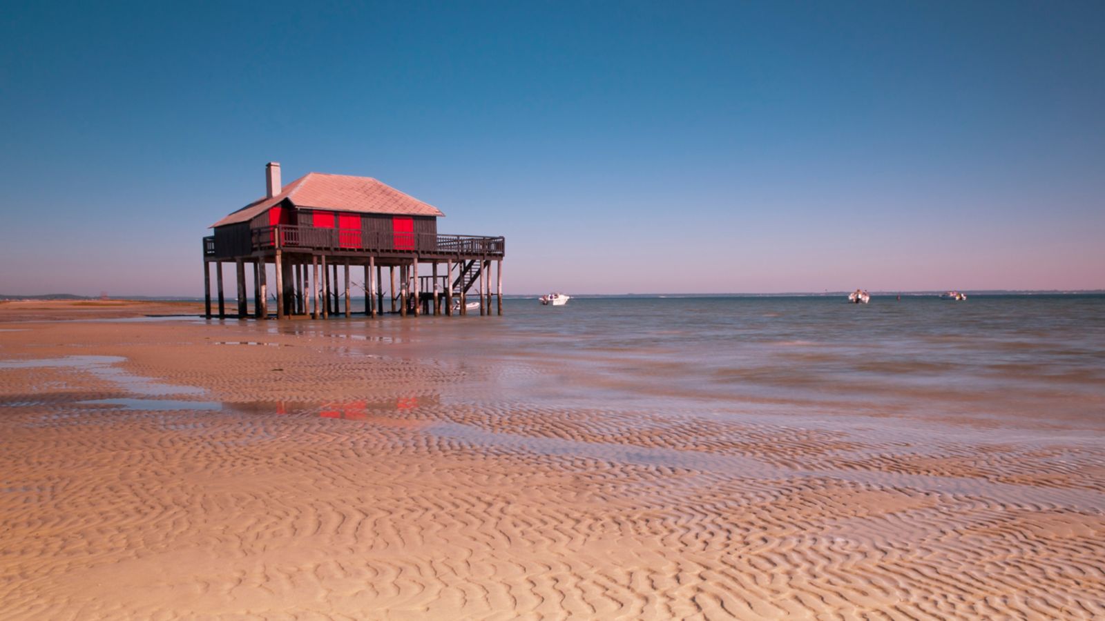 Seaside Bathing Hut in La Teste-de-Buch, France