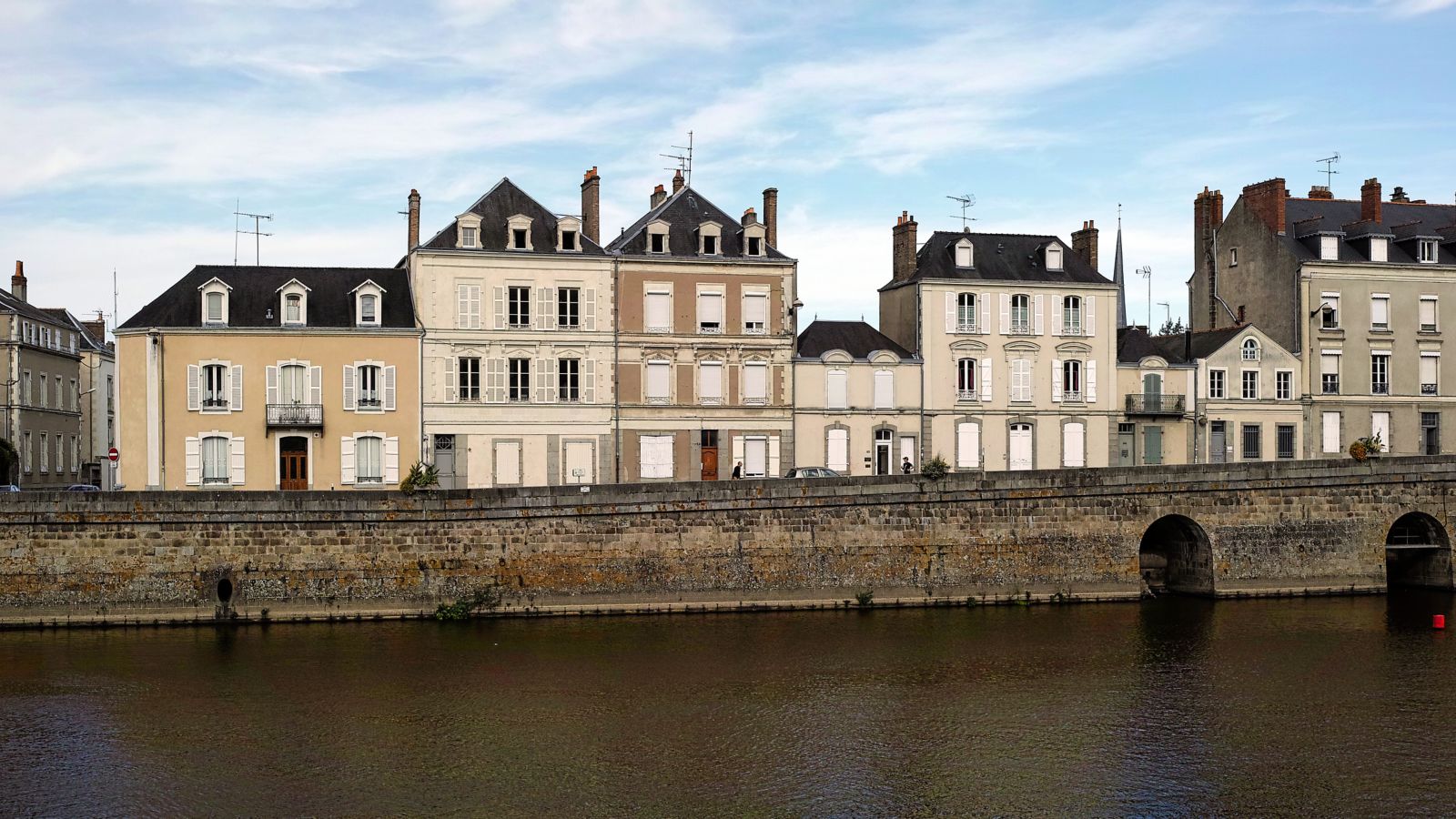 Historic Buildings along the Mayenne River, Laval