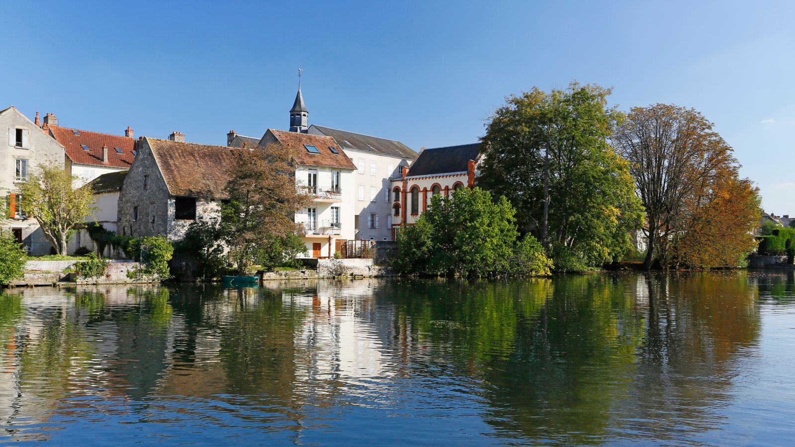Autumn Reflections on the Loing River, Nemours