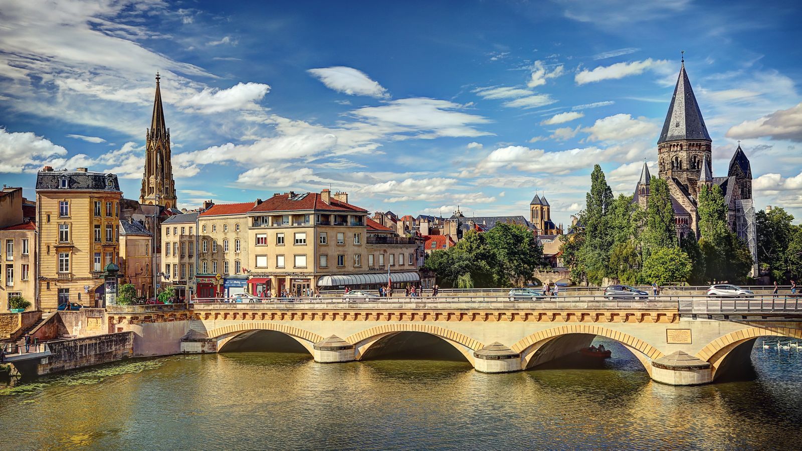 Metz: Moyen Pont, Temple Neuf & Saint-Vincent Basilica