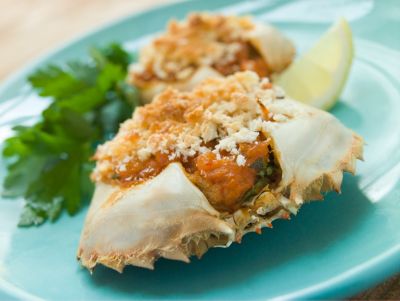 Txangurro a la Donostiarra, eine Spezialität der baskischen Küche aus gefüllter Seespinne