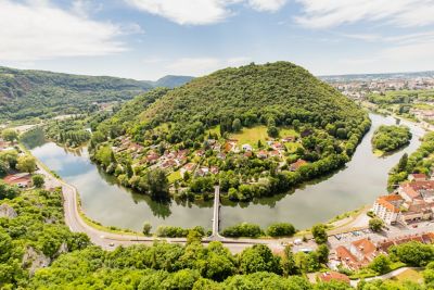 Vue sur le Doubs et la ville de Besançon depuis la citadelle