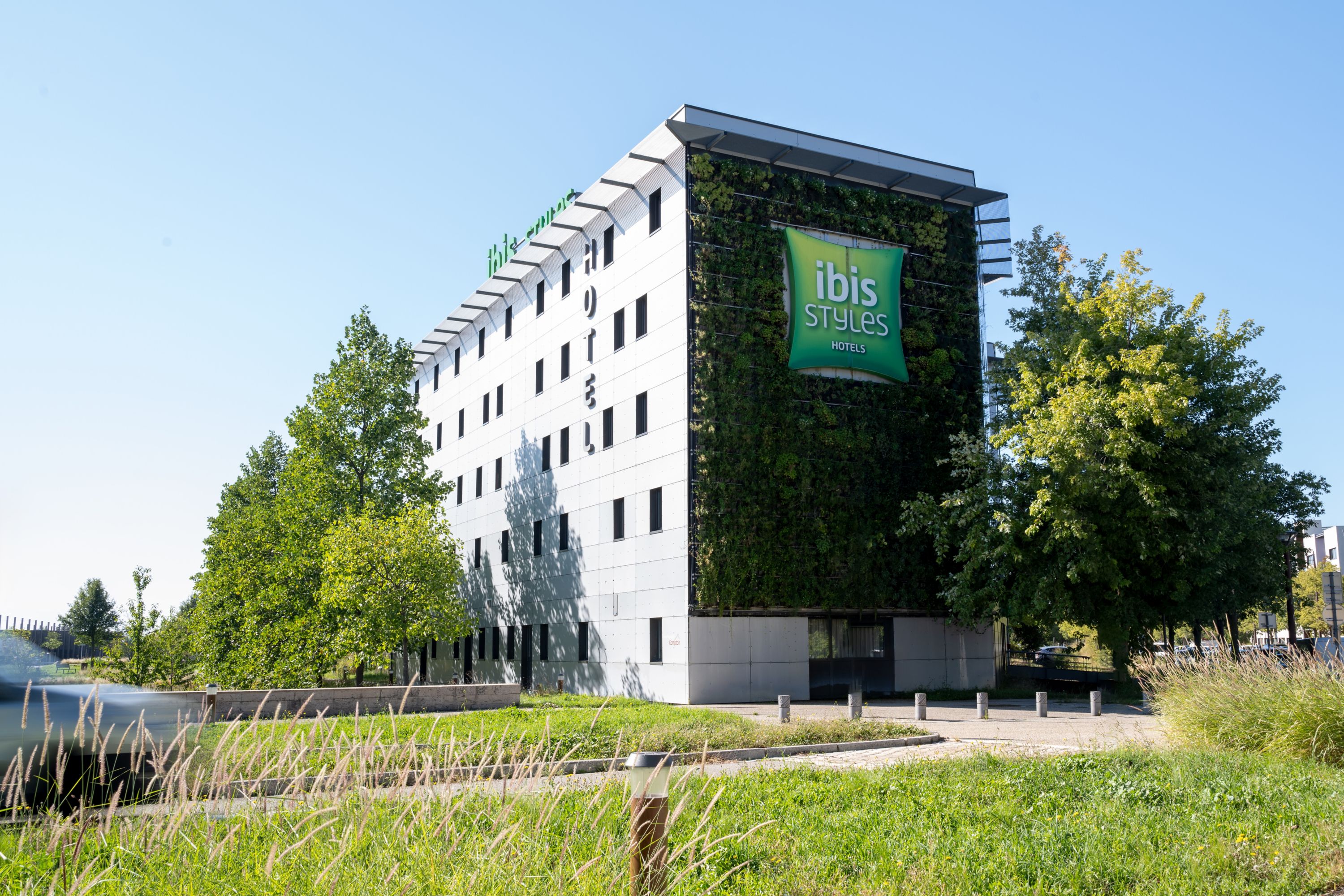 ibis Styles Romans Valence Gare TGV - France