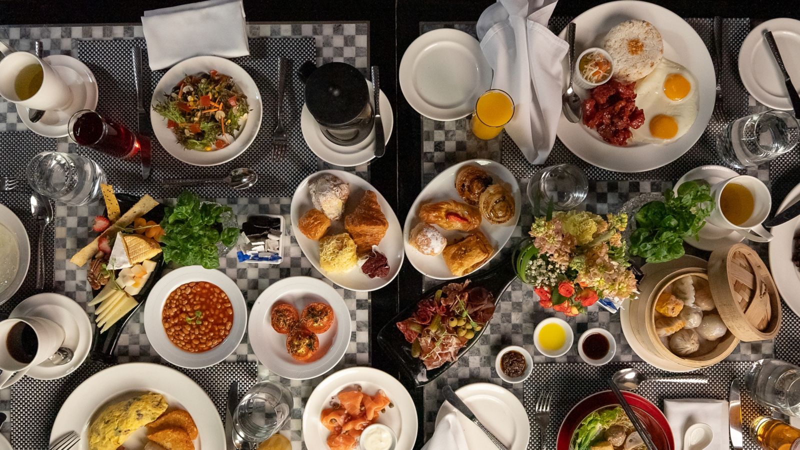 Sofitel Philippine Plaza Manila - Philippines