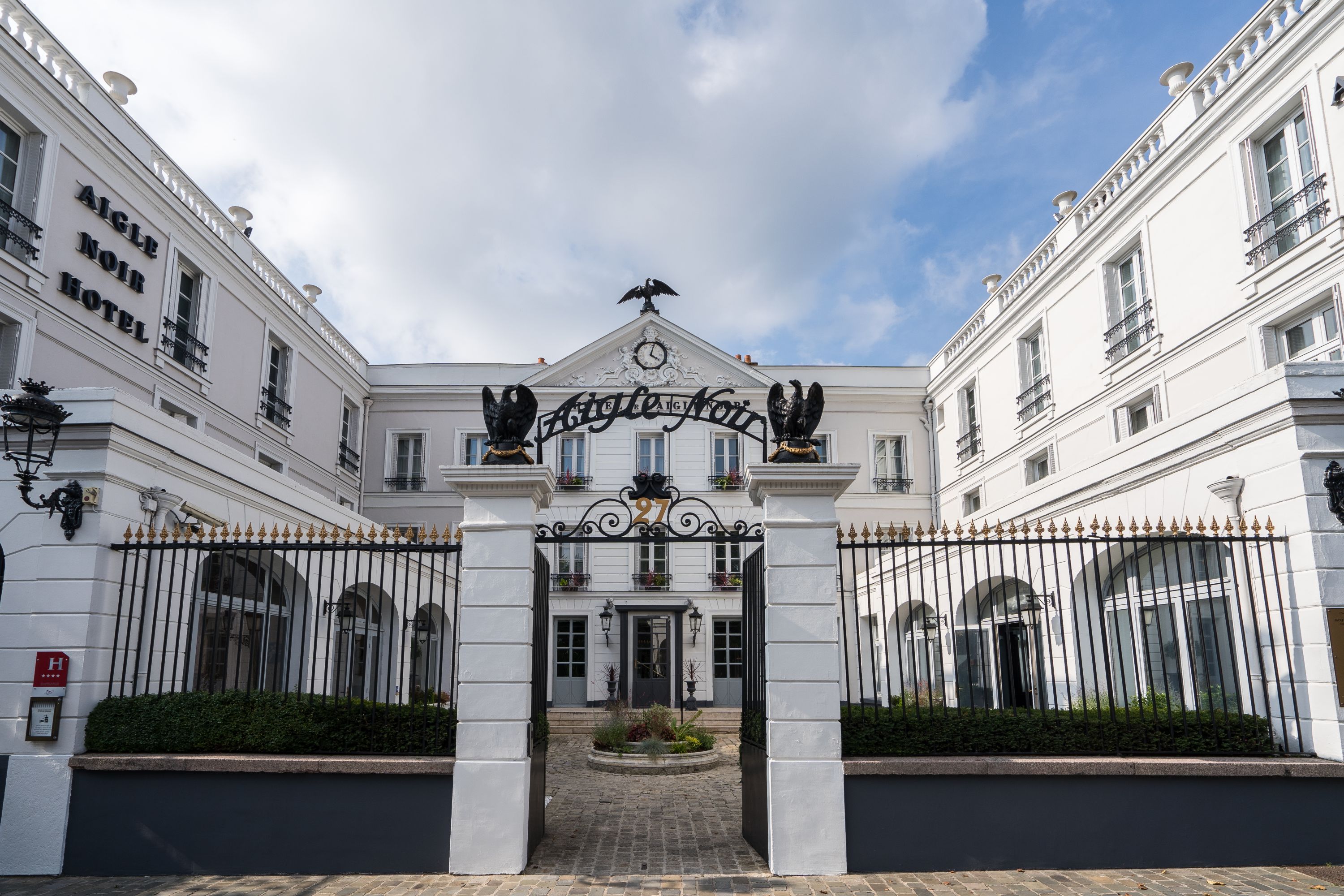 Aigle Noir Fontainebleau MGallery - France