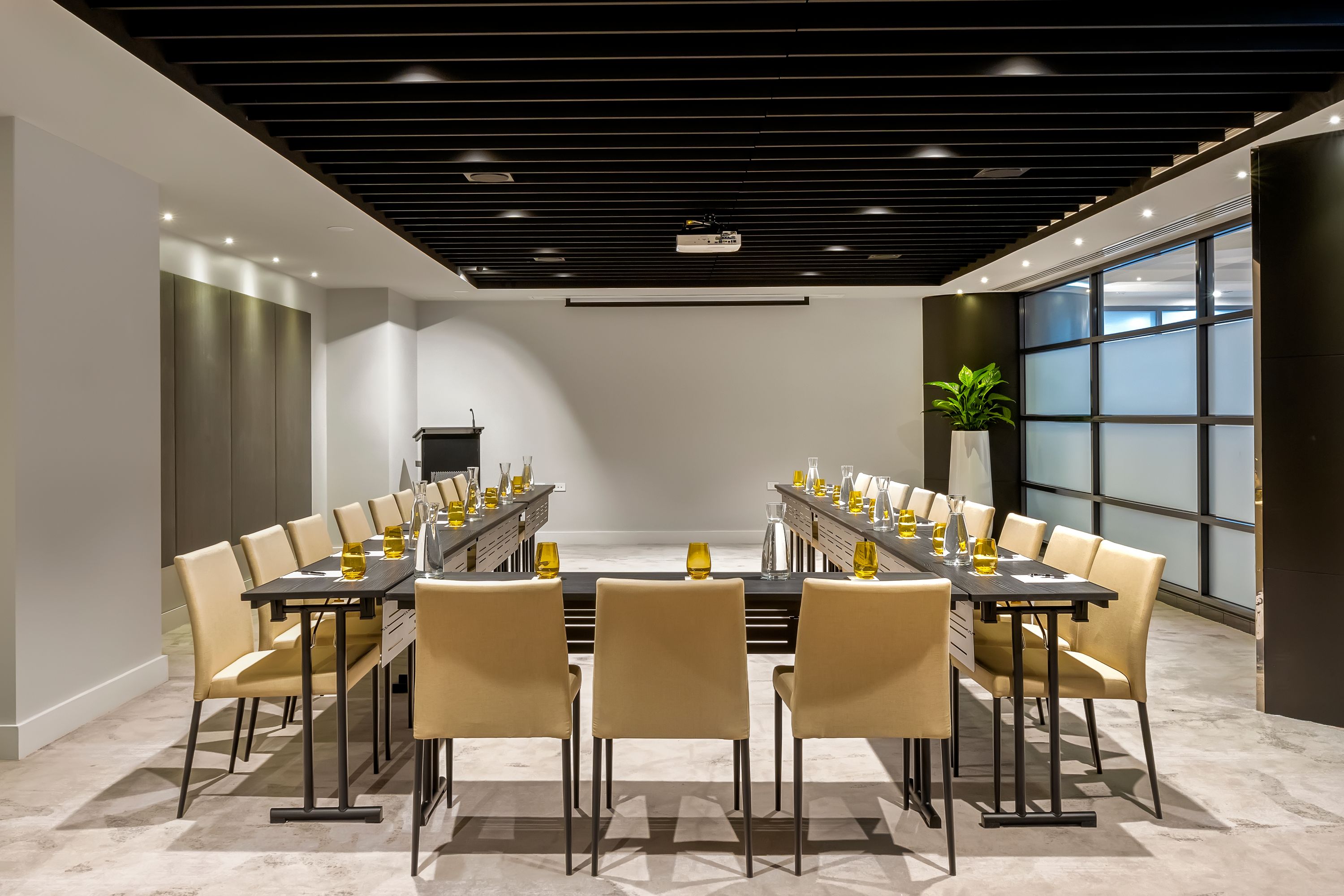 Accor Hotel: Modern U-Shaped Conference Room