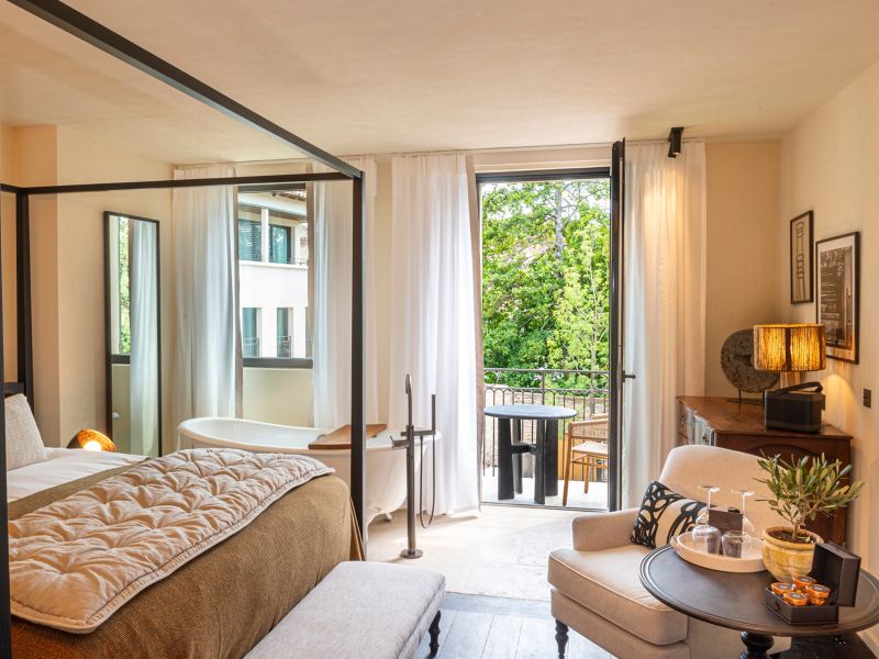 Inviting Hotel Room with Balcony