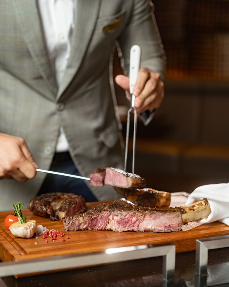 Porterhouse Steaks & Grills Restaurant Sofitel Dubai The Palm