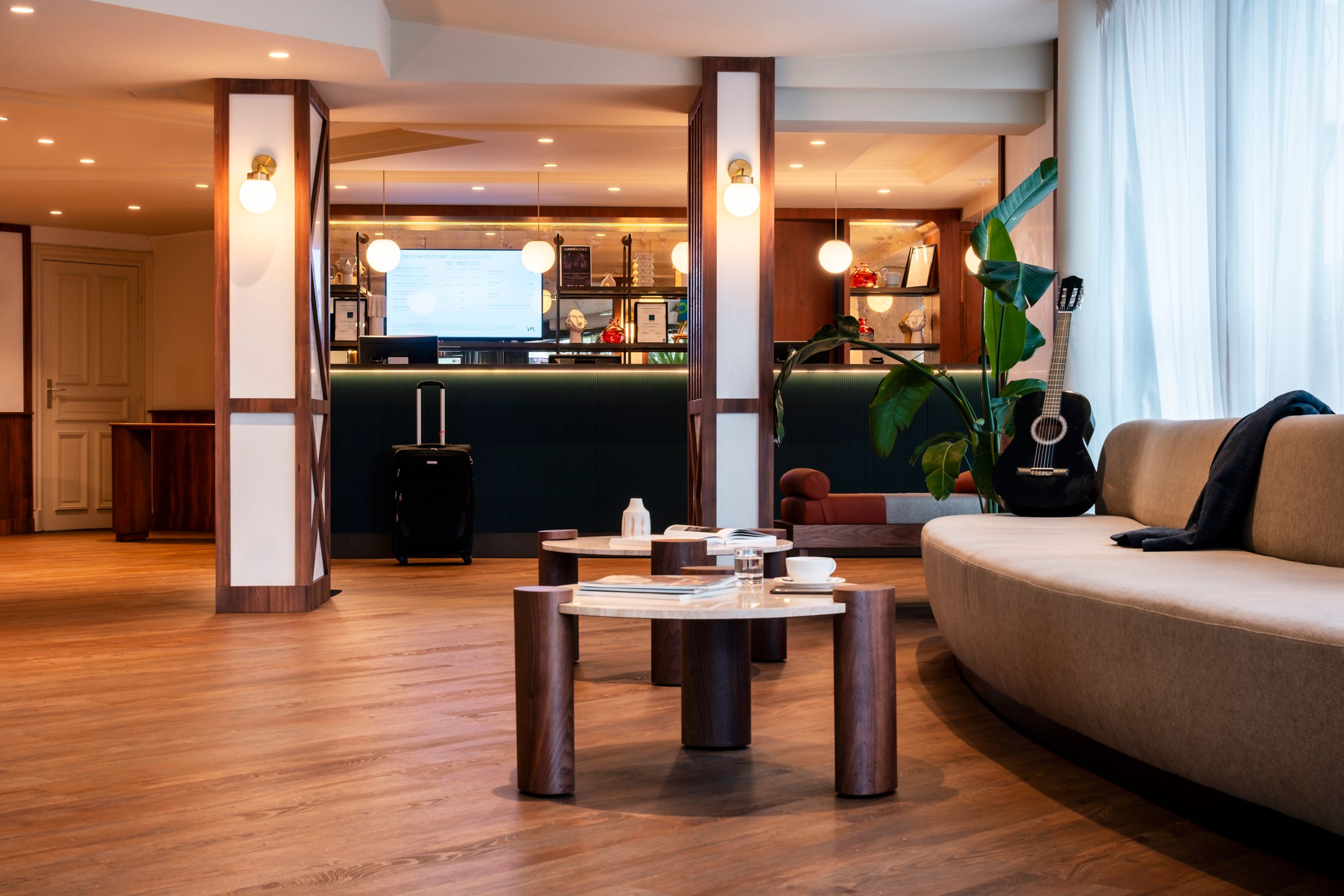 Welcoming Hotel Lobby with Modern Decor and Warm Lighting