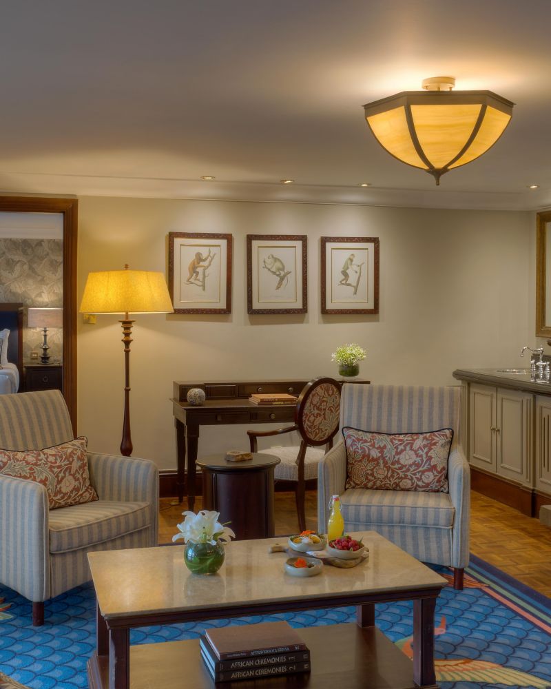 肯尼亚庄园赤道套房（特大床），房间内阳光充足