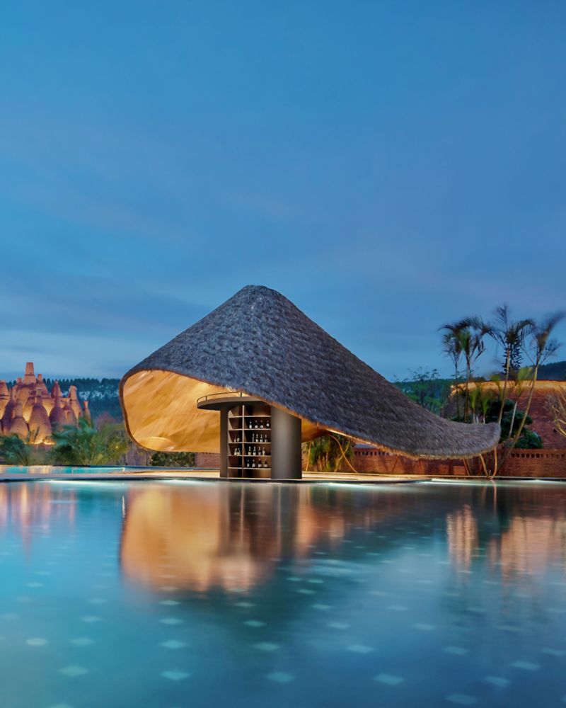 Evening Serenity at DongFengYun Hotel Mi'Le