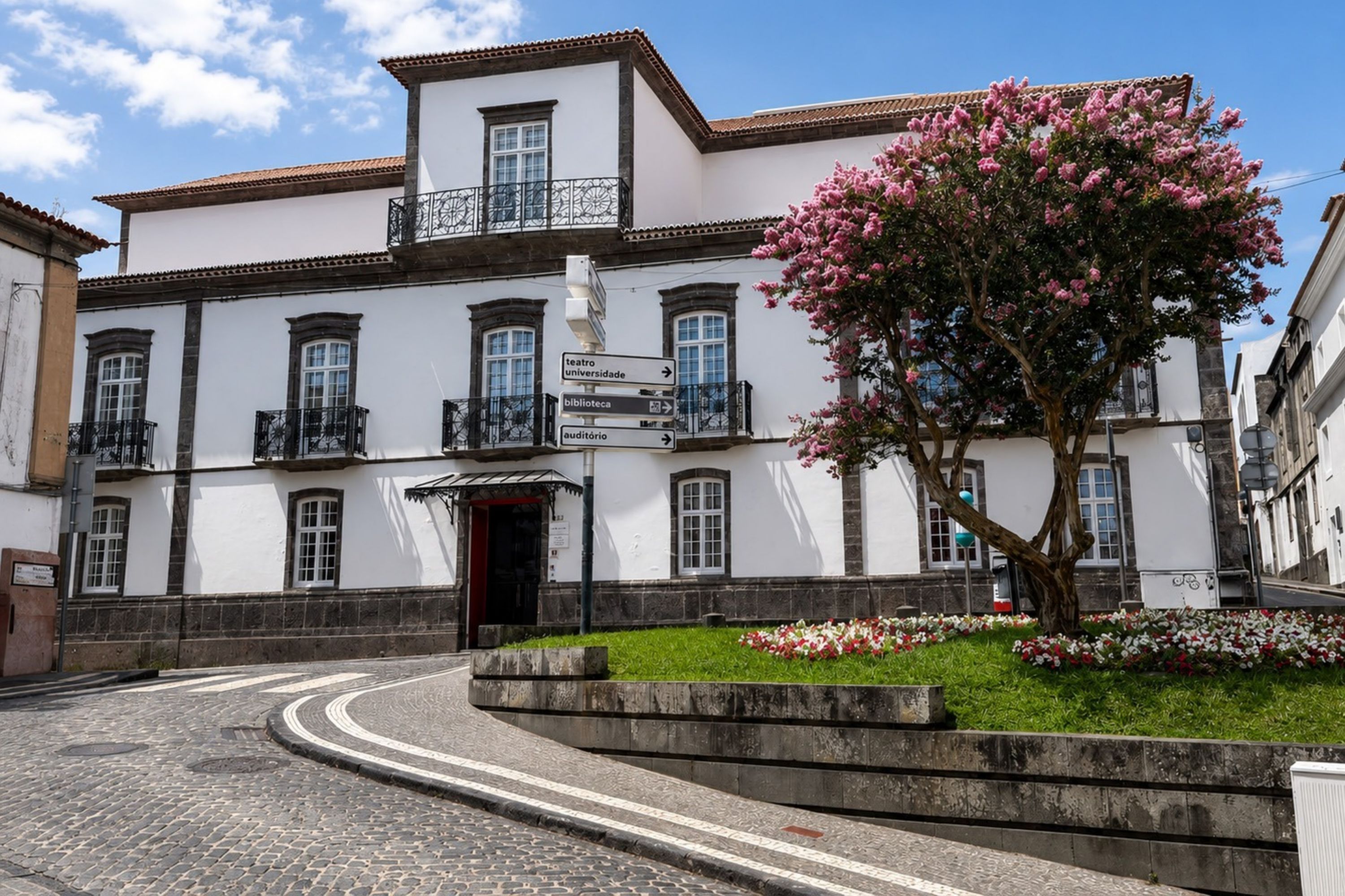 Mercure Ponta Delgada Azores - Portugal