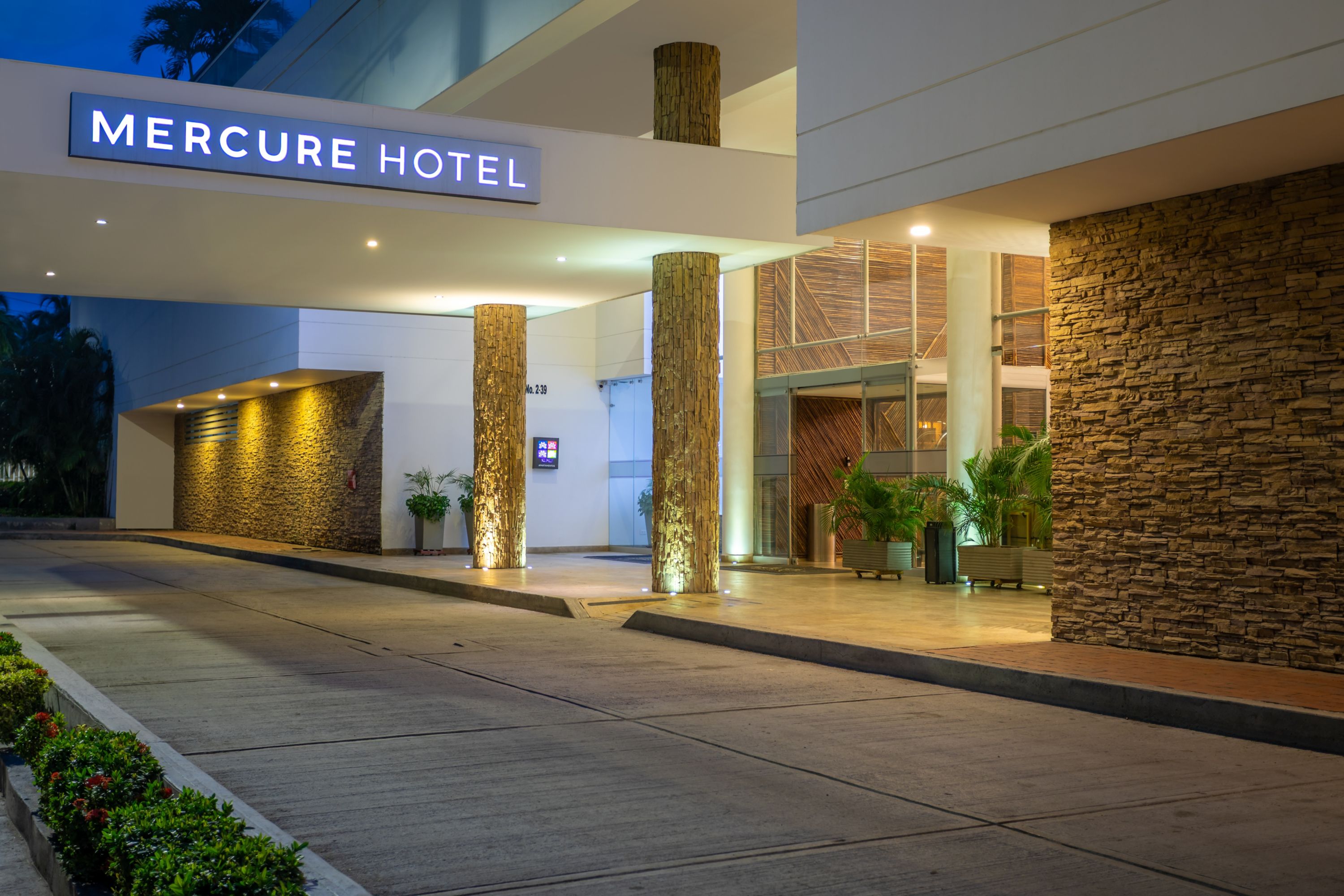 Mercure Santa Marta Emile Hotel Entrance at Night